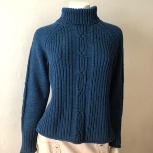 Leo & Nicole Blue Turtleneck Sweater Size Large